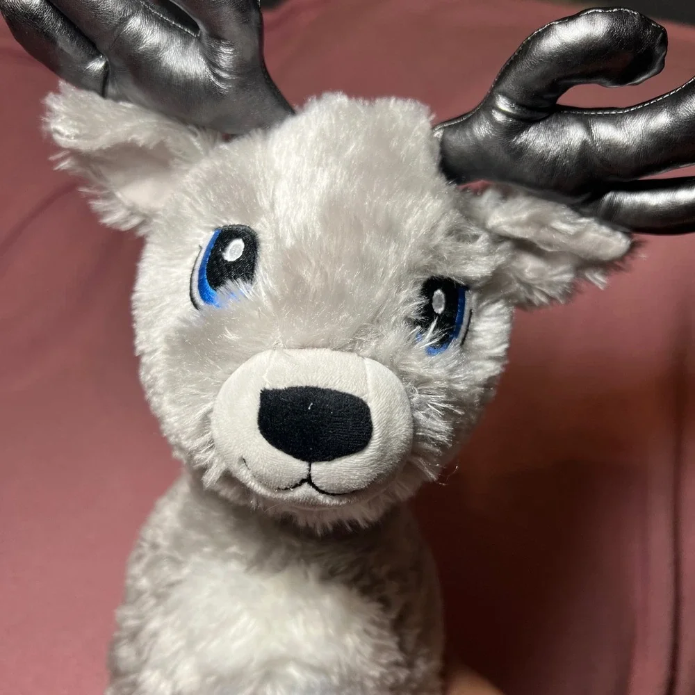 Build-A-Bear Silver Snow Reindeer Grey Silver plush- No‎ Collar
